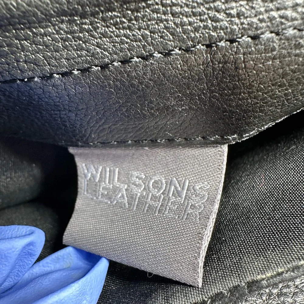 Black Pebble Wilsons Leather Organizer Crossbody Purse Adjustable Shoulder Strap - Picture 7 of 12